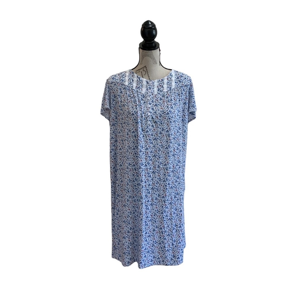 George L Sleep‎ gown